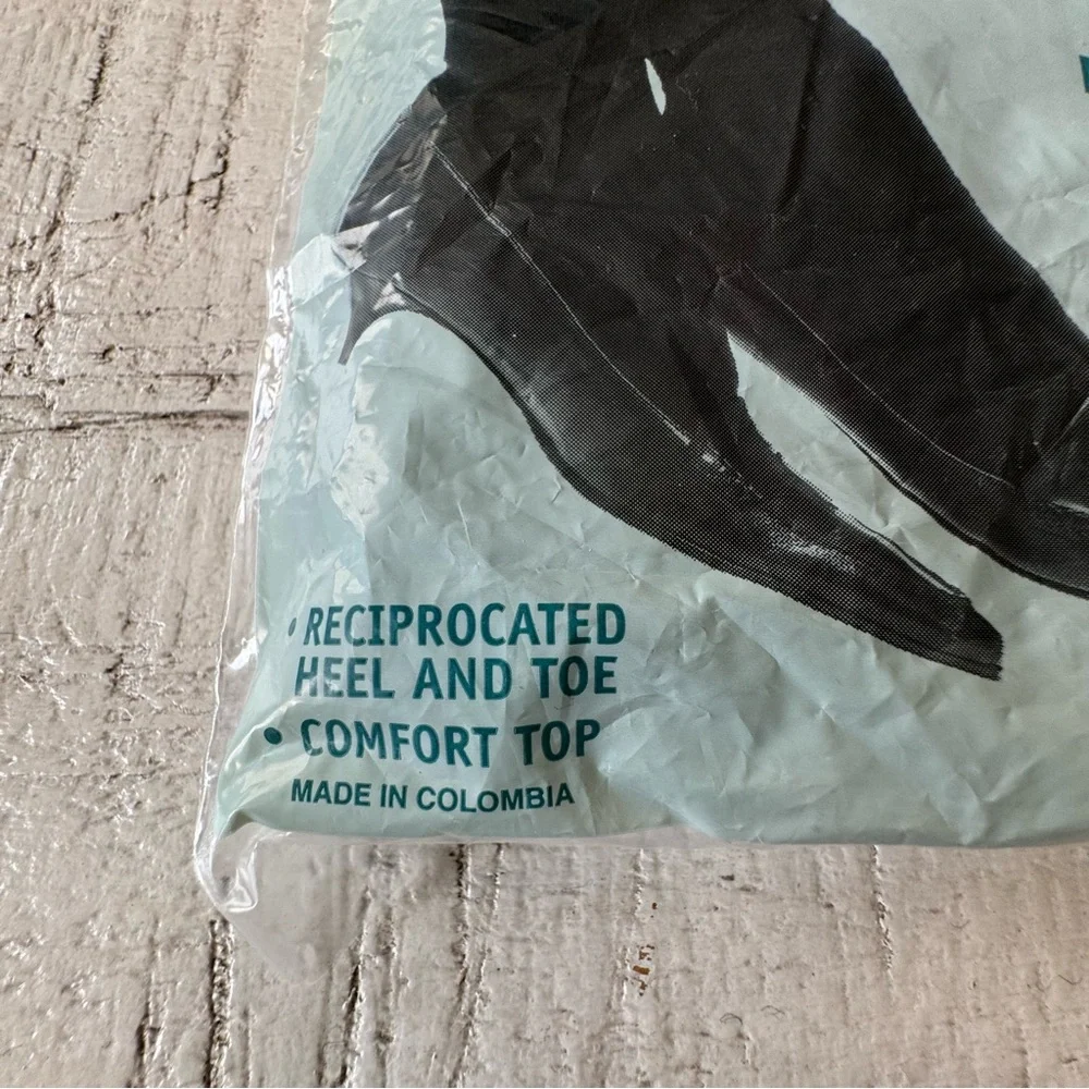 Vintage Silkies Microfiber Crew Socks NEW‎ Lot of 2 Navy Blue Matte Finish